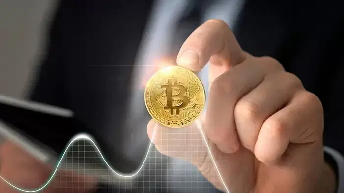 Bitcoin, Why Does It Get Stuck Only When It Reaches $82,300…The Real Showdown Opens This Week