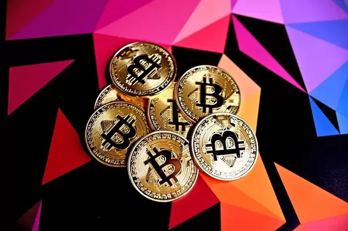 Bitcoin, 80,000 Dollar Mark Collapses...Is the Bull Market Over?