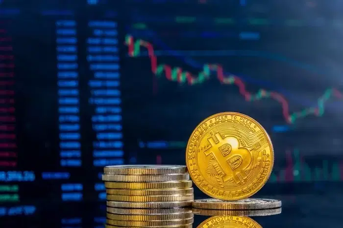 Peter Schiff, after predicting Bitcoin's collapse, spews venom... "It will fall further from $60,000"