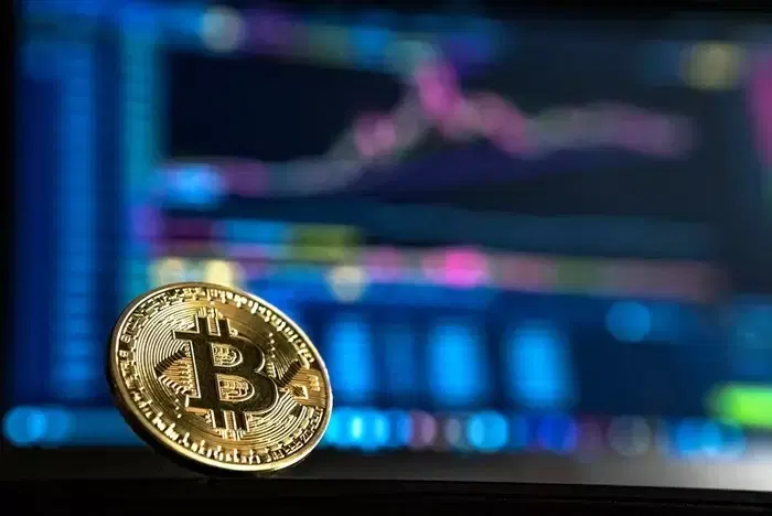Bitcoin Trapped at $82,000 Wall, Will Tomorrow's Clarity Act Vote Ignite a $160,000 Rally?