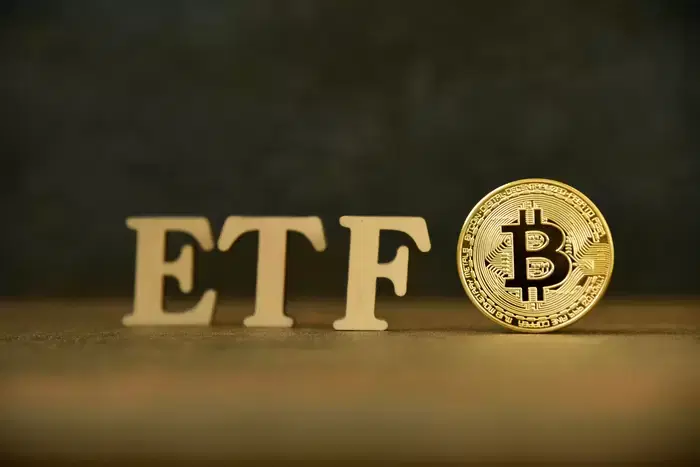 비트코인 현물 ETF, 하루 새 4억9,850만달러 급반전…기관 매수세 다시 꺾였다