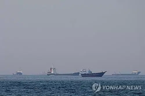 International oil prices rise on Iranian forces' seizure of ships in Hormuz... Brent crosses $100