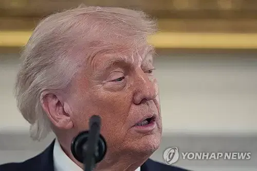 "Trump's approval rating drops 5%p to 33%"...Approval rating on Iran issue is 32%