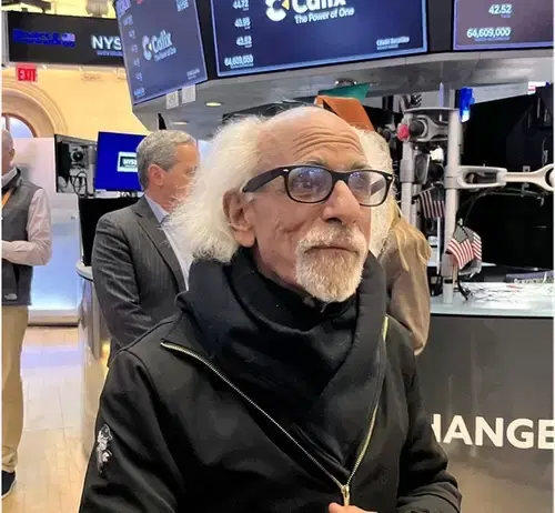 Wall Street's Einstein "Market fully detached from Iran...oil prices are the only variable"