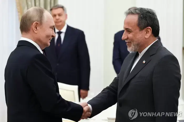 Iran's Foreign Minister Heads to Russia to Meet Putin... Diplomatic Battle Amid Stalled Peace Talks