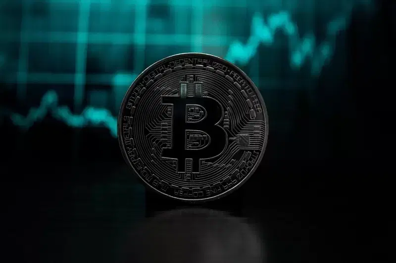 Bitcoin, Signs of a Short Squeeze Detected...Will $100,000 Become a Reality?