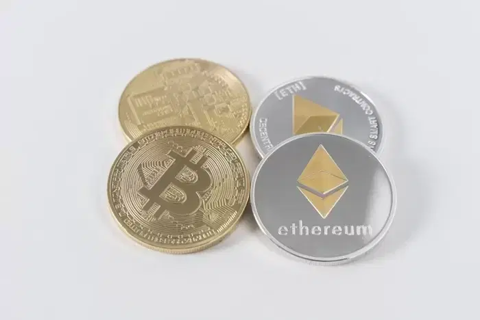 Bitcoin Holds Up, Ethereum Collapses...73% of Individual Demand Evaporates 'Shock'